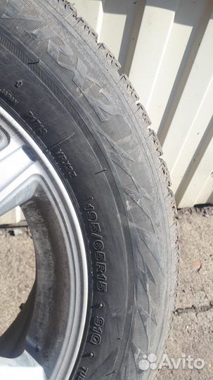 Bridgestone blizzak vrx2 195/65/15