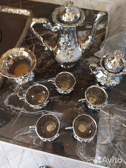 Сервиз состояние нового без сколов и потертостей