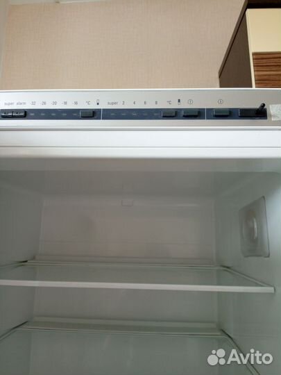 Холодильник siemens