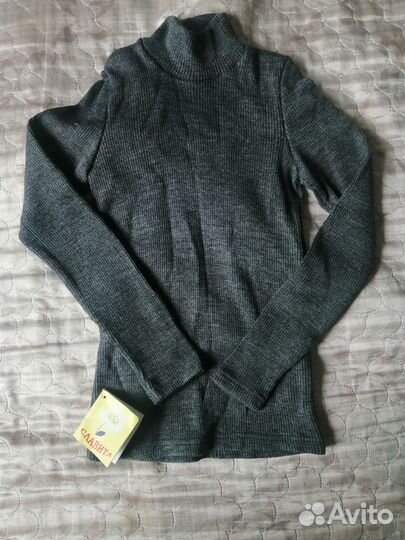 Новая водолазка. 128 размер. Полушерсть