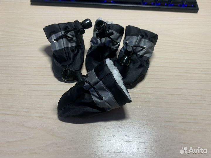 Ботинки для маленьких собак