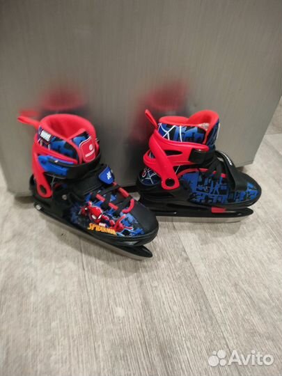 Коньки хоккейные детские