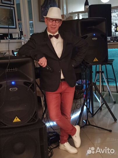 Тамада, ведущий диджей, музыкант, певец, дискотека