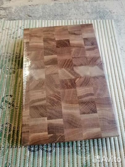 Торцевая разделочная доска из дуба