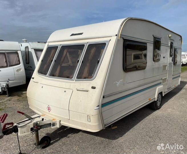 Прицеп-дача Sterling Eccles, 2000