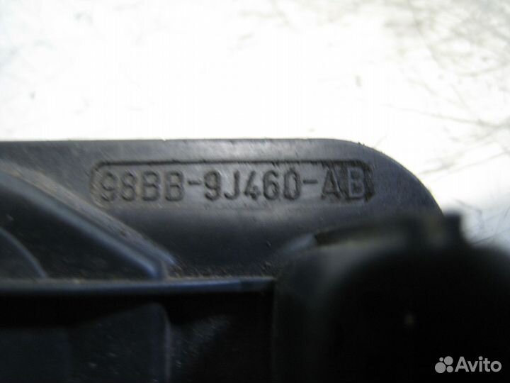 Вакуумный клапан 98BB9J460AB Форд Фокус 2002г 2л