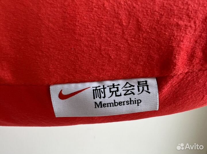 Подушки Nike Swoosh Черная и Оранжевая