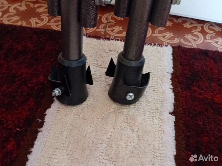 Костыли новые не разу не ходил