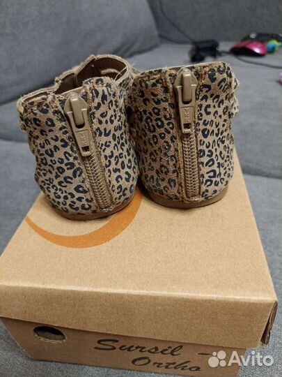 Сандалии для девочки