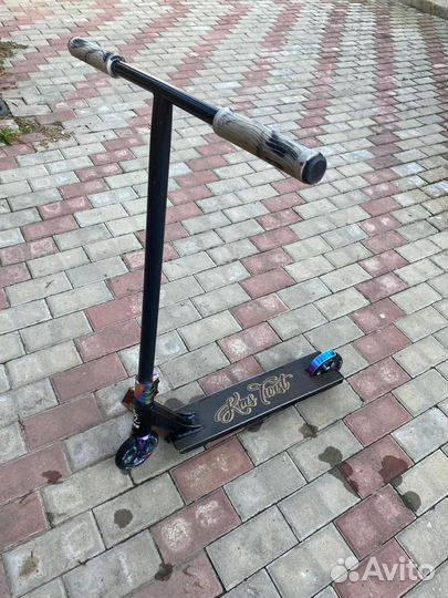 Усиленный трюковой самокат