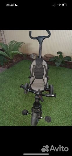 Детский трехколесный велосипед Lionelo