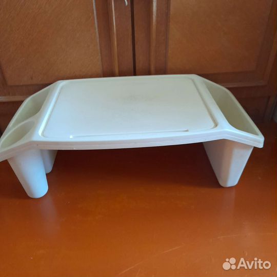 Столик для кормления