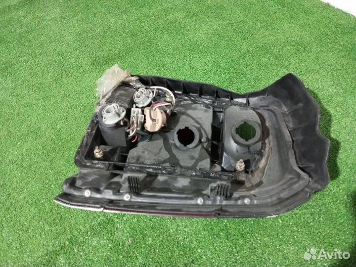 Стоп-сигнал задний левый Subaru Forester SF