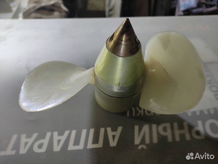Винт на лодочный мотор Вихрь