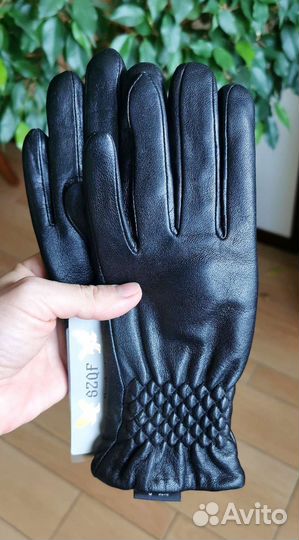 Кожаные перчатки