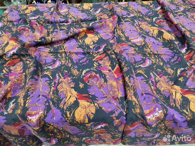 Отрезы советского крепдешина. Натуральный