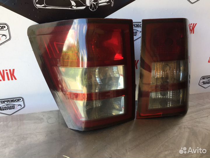 Задние фонари Jeep Grand Cheroke WK 2008Г