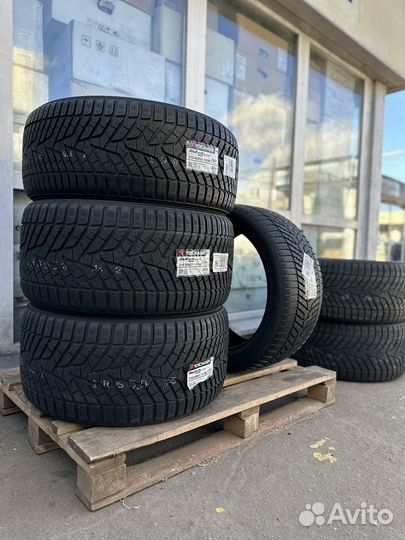 Yokohama BluEarth Winter V905 275/40 R21 и 315/35 R21 111W