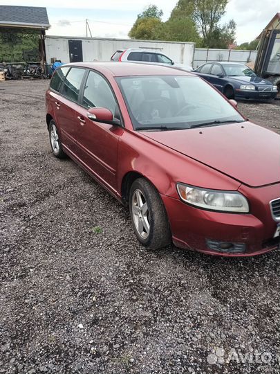 На Вольво Volvo V50 запчасти