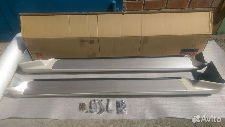 Пороги новые, на ленд крузер 100