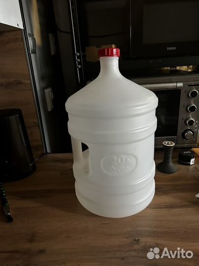 Бутылка для воды 20 литров