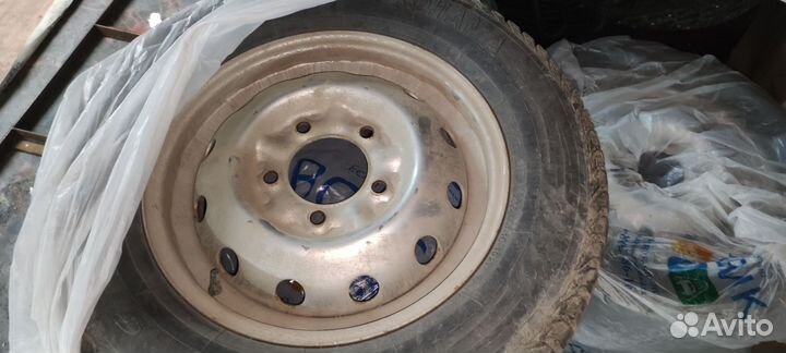 Yokohama Ice Guard IG35 215/65 R16 102