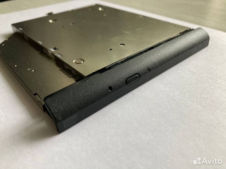 Дисковод DVD-RW SATA