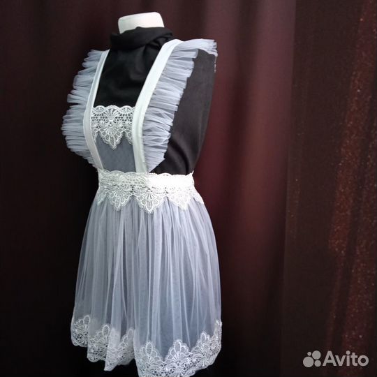 Белый,школьный фартук