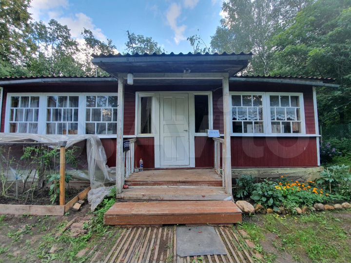 Дом 72 м² на участке 6 сот.