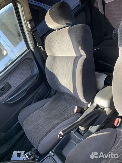 Пара передних сидений Ford Scorpio 1