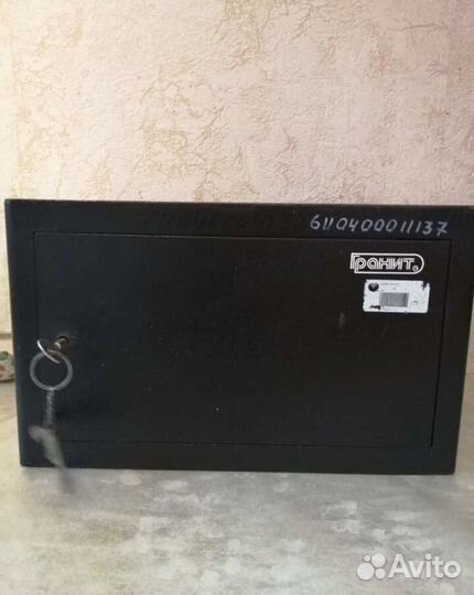 Сейф металлический огнеупорный