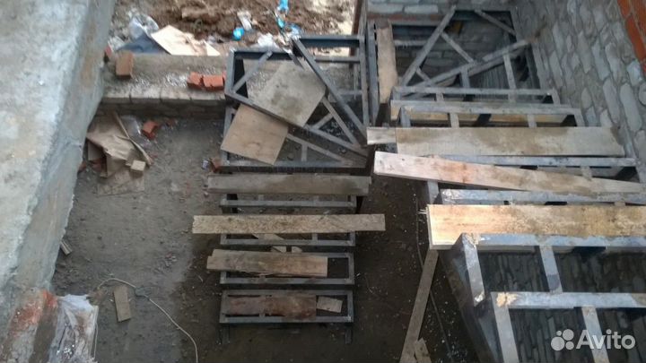 Металлические лестницы