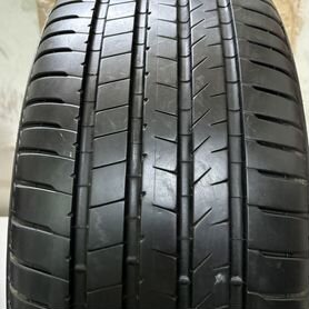 Bridgestone Alenza 001 235/55 R20 102V