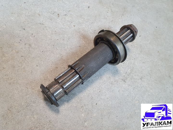 Вал привода переднего моста раздатки Газ-66