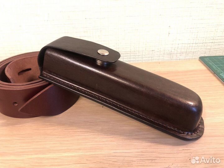 Футляр для очков из кожи