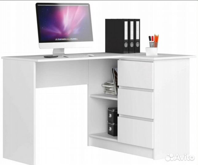 Угловой письменный стол