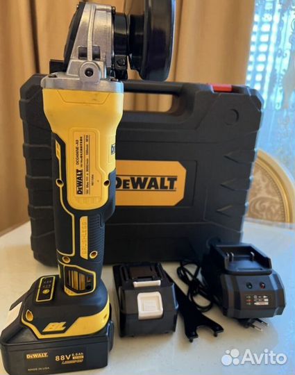 Уши аккумуляторная болгарка dewalt 125 мм