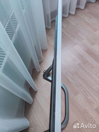 Телевизор LG 47LA690V