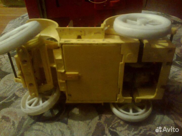 Советские игрушки Грузовик и Фаэтон