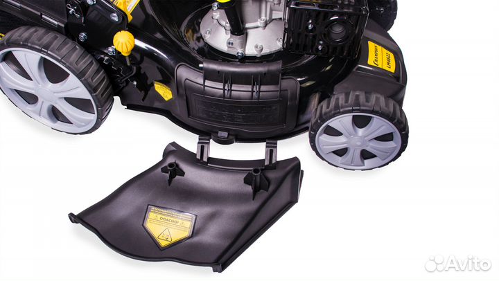 Бензиновая газонокосилка Champion LM4622