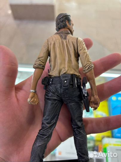 Фигурка Ходячие мертвецы 24см