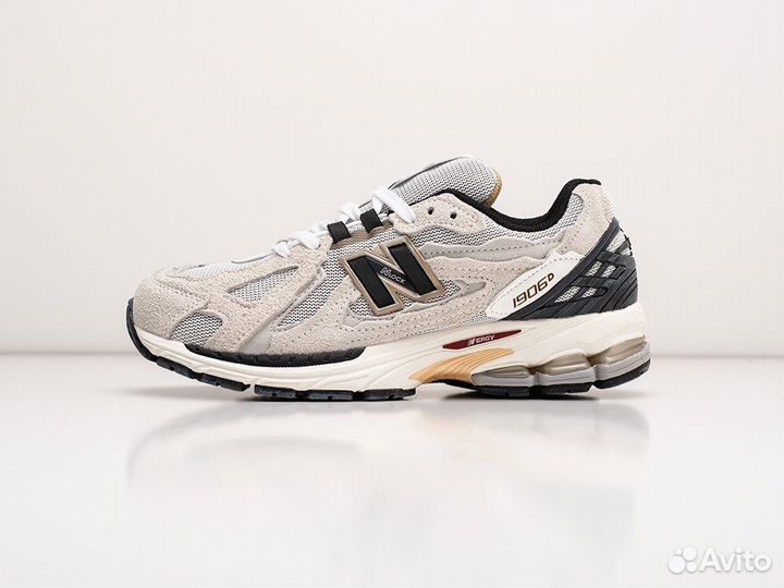 New Balance 1906D 