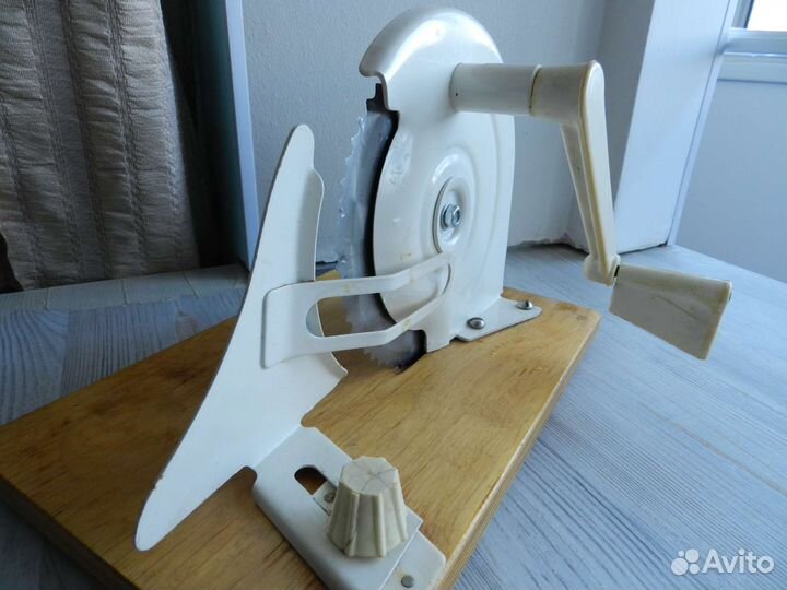 Хлеборезка, ломтерезка механическая, СССР