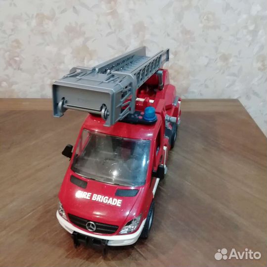 Пожарная машина bruder