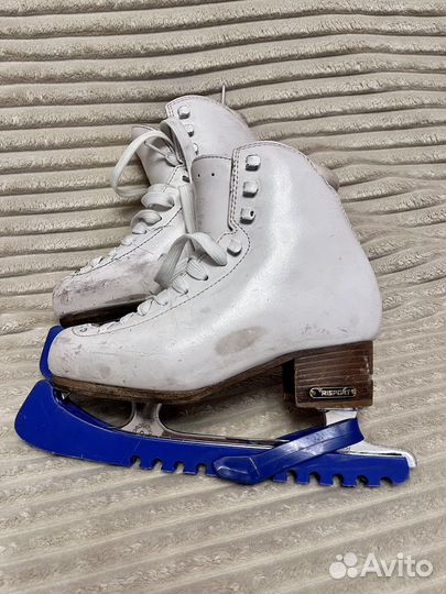 Фигурные коньки Risport RF3