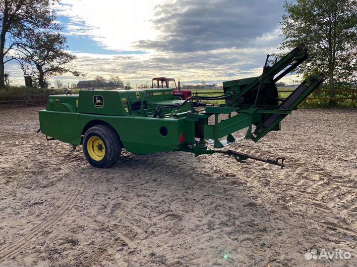 Пресс-подборщик John Deere 359, 2010