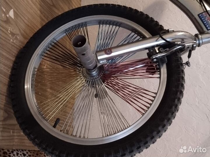 Трюковой велосипед bmx и велосипед Stern Rocket 16