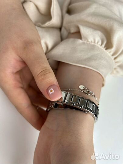 Модель на маникюр с покрытием гель-лак