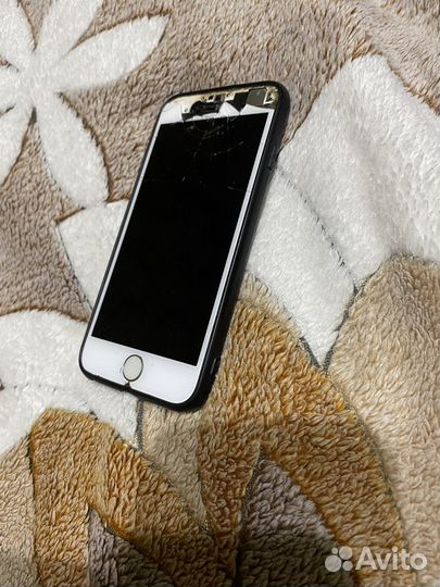 Телефон iPhone