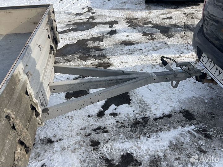 Прицеп легковой двухосный бу 2\ 3,5